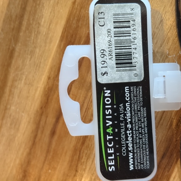 NWT Optitek Hi-Tech readers +2.00 - Picture 3 of 13